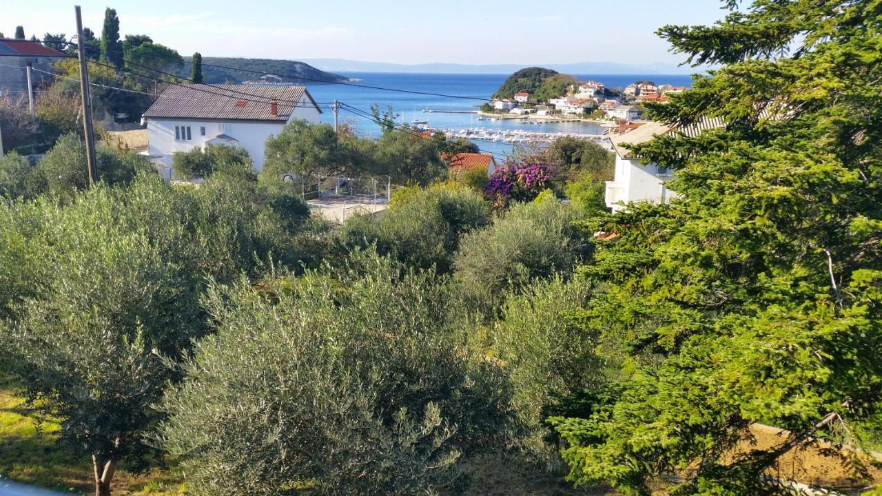 Kuca Carmen Hotel Rab Town Exterior photo